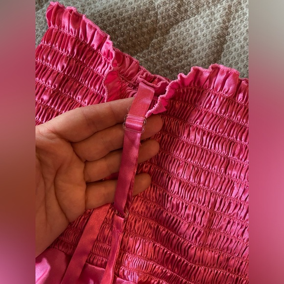 Pink satin top - Picture 3 of 3